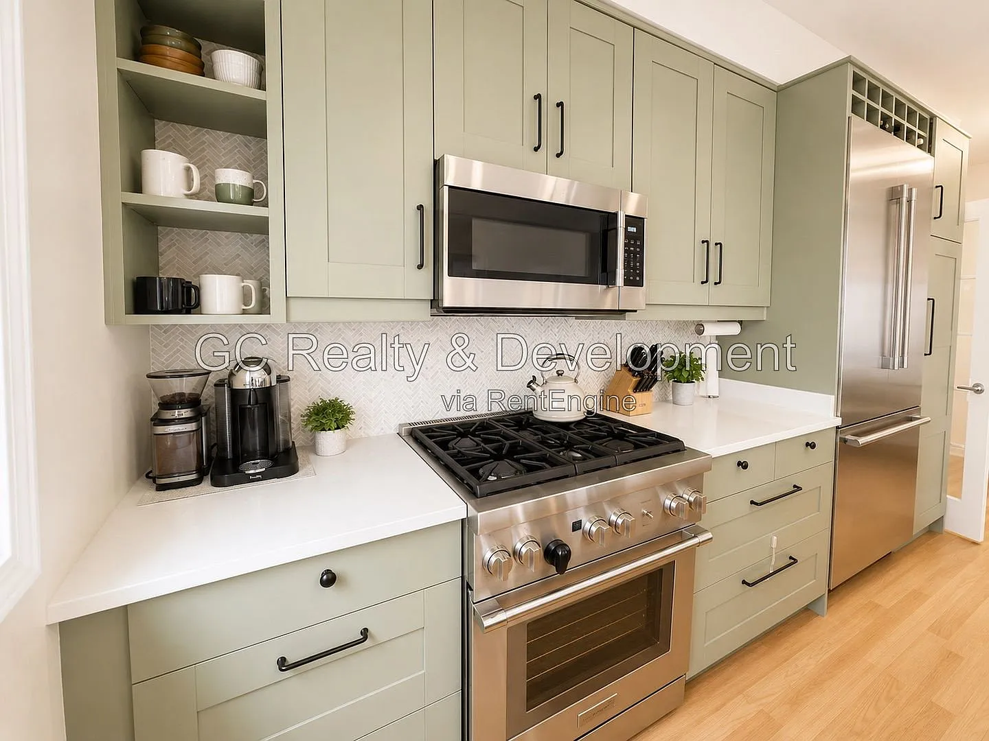 2 bed, 2.0 bath, 1750 sqft, $5,300 — Photo 2