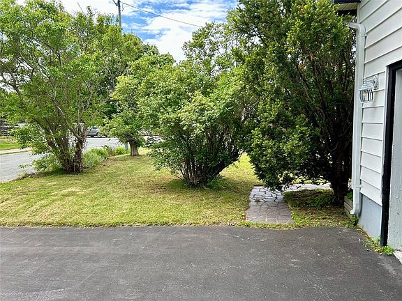 5th image of 162 Logy Bay Road