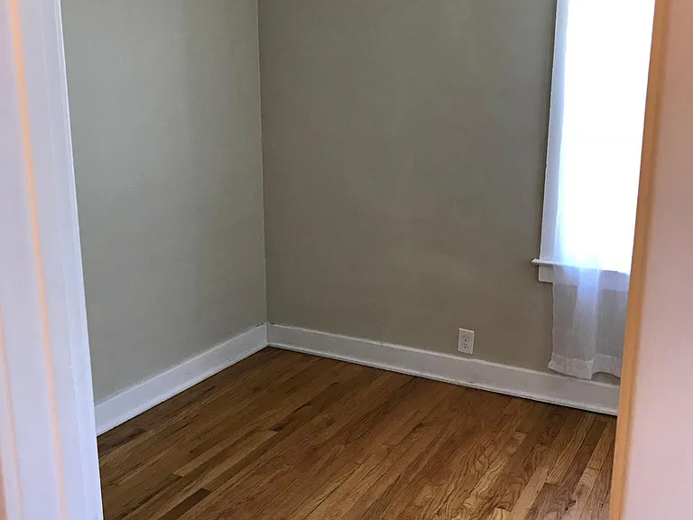1010 Beaconsfield Ave #2S — Photo 8