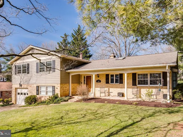 1412 Claves Ct, Vienna, VA 22182