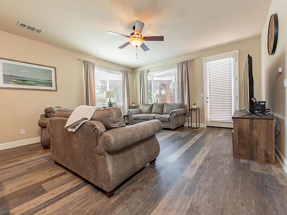 3rd image of 3815 W Jerome Avenue