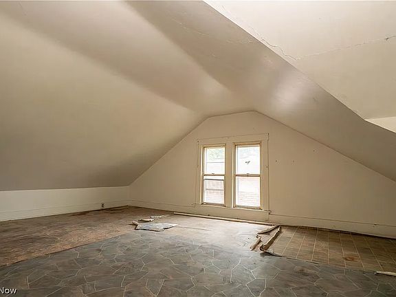 4th image of 246-248 Park Ave SW #2