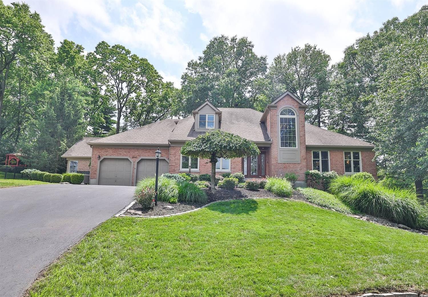 6841 Fox Hill Ln, Cincinnati, OH 45236 | Zillow