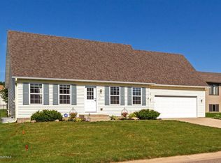 479 Christina Ct, Zumbro Falls, MN 55991