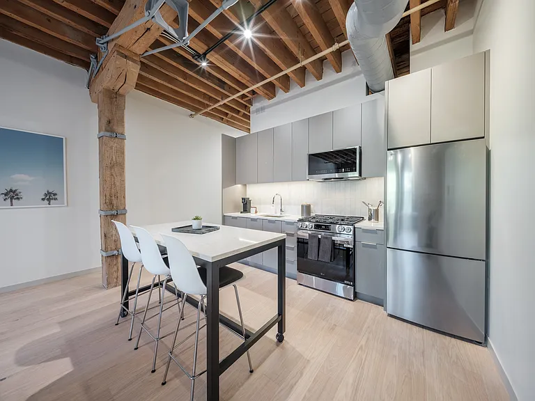 Cobbler Square Lofts — Photo 1