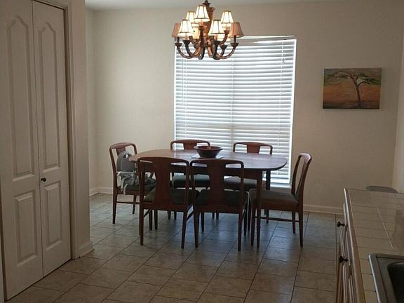 5th image of 407 Pine Valley Dr