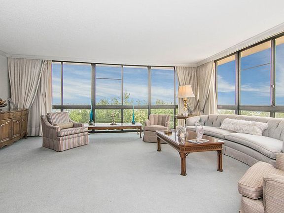 5th image of 3301 Bayshore Blvd Unit 508B