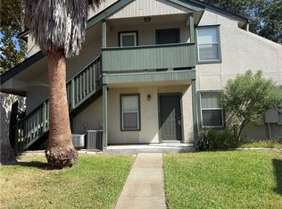 302 Saint Andrews St APT 101E, Rockport, TX 78382