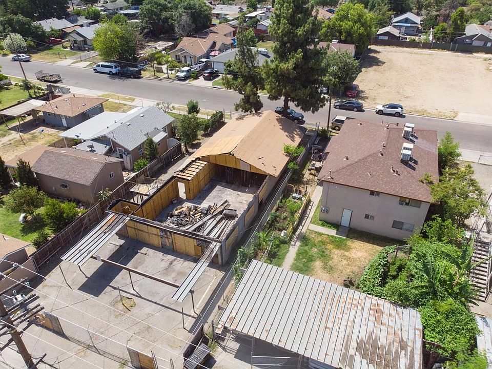1st image of 3131 E Clay Ave