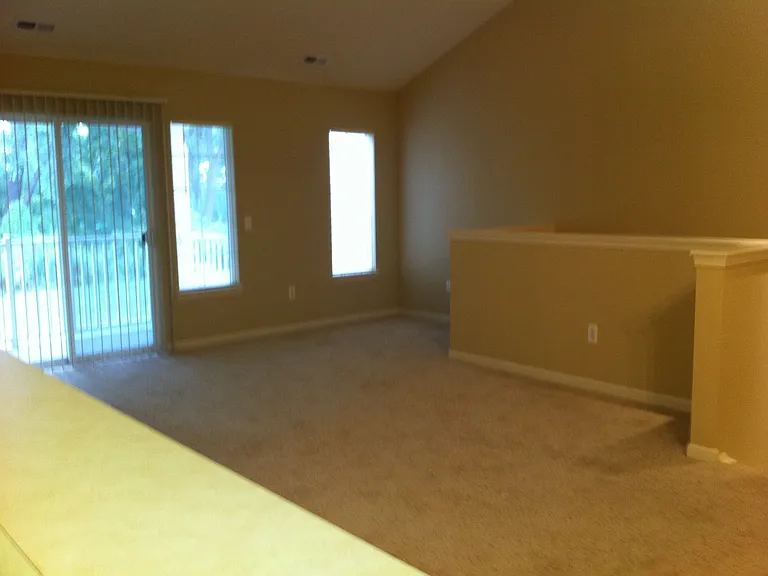 3317 Reeves Dr — Photo 10