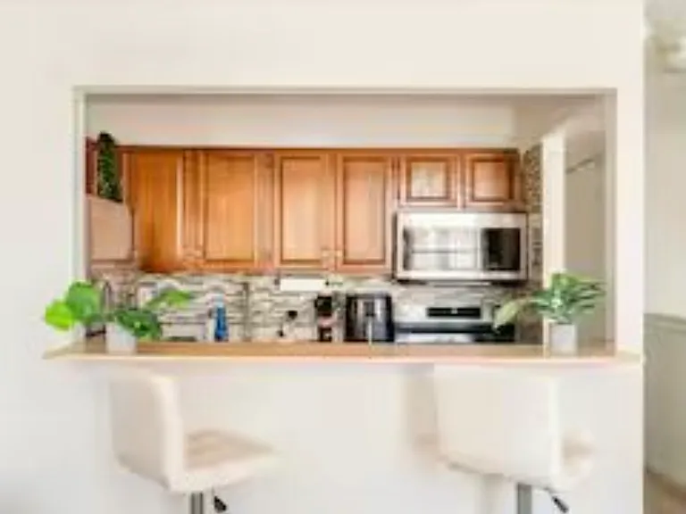1525 Popham Ave #2 — Photo 12