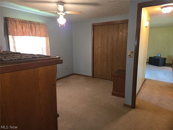 5th image of 16763 Kinsman Rd