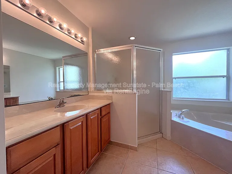 6786 Aliso Ave — Photo 21