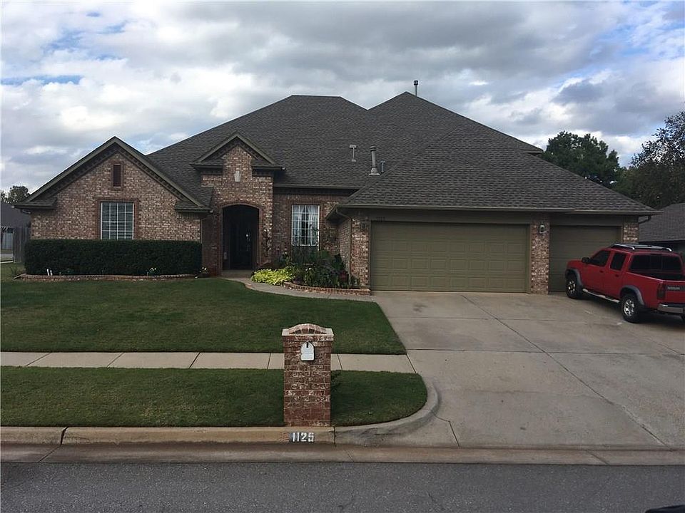 1st image of 1125 NW 195th St