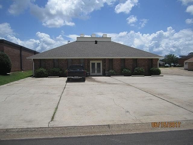 1st image of 105 Office Park Dr