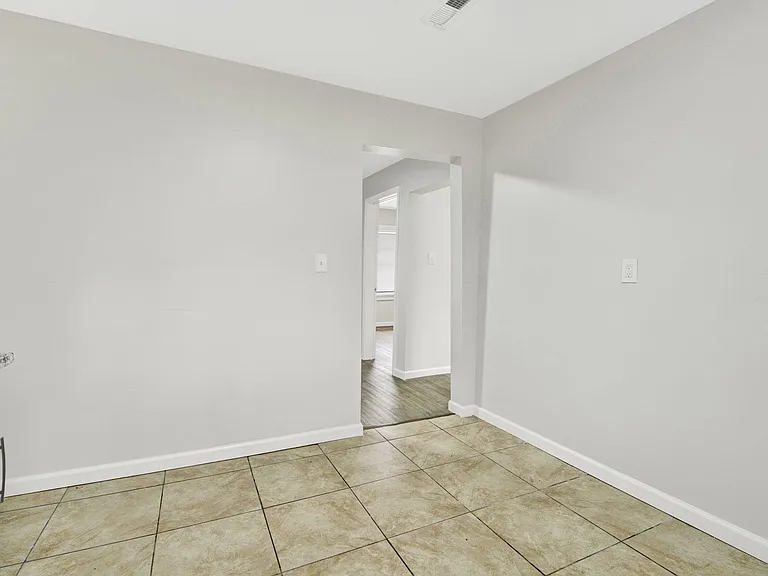 5201 Mulga Ave — Photo 10