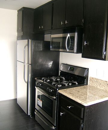 5th image of 1310 Wellesley Ave APT 204