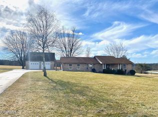 476 McCampbell Rd, Crossville, TN 38571