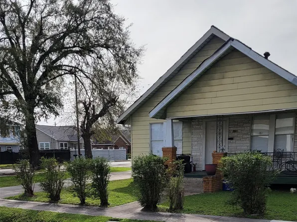 2703 Cochran St, Houston, TX 77009