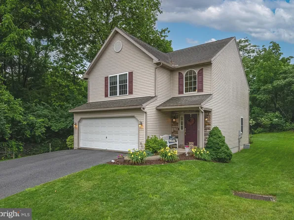 1905 Reading Blvd, West Lawn, PA 19609