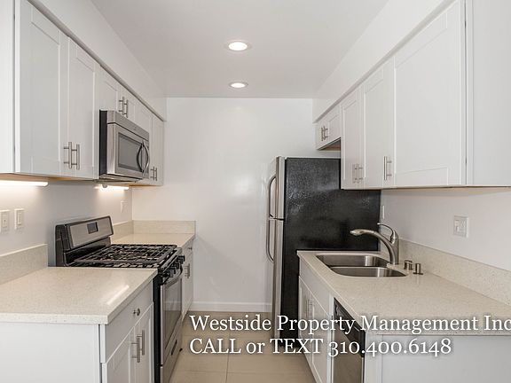 3rd image of 1119 Lincoln Blvd APT 9