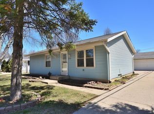 6248 N 104th St, Milwaukee, WI 53225