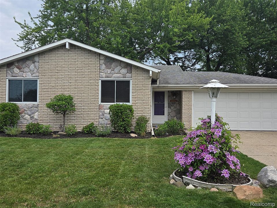 1st image of 35252 Simon Dr