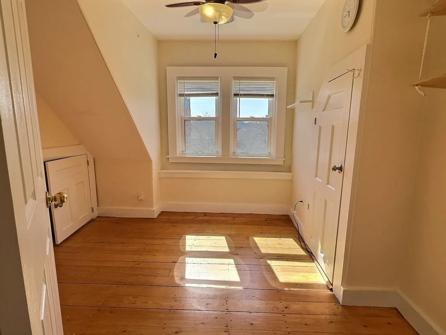 1 bed, 700 sqft, $3,000 — Photo 3