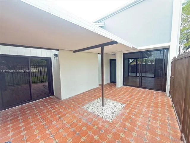 2560 SW 122nd Ct — Photo 11