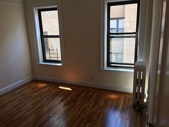 3rd image of 56 Bennett Ave APT 5A