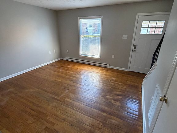 2nd image of 14 Raleigh Ct