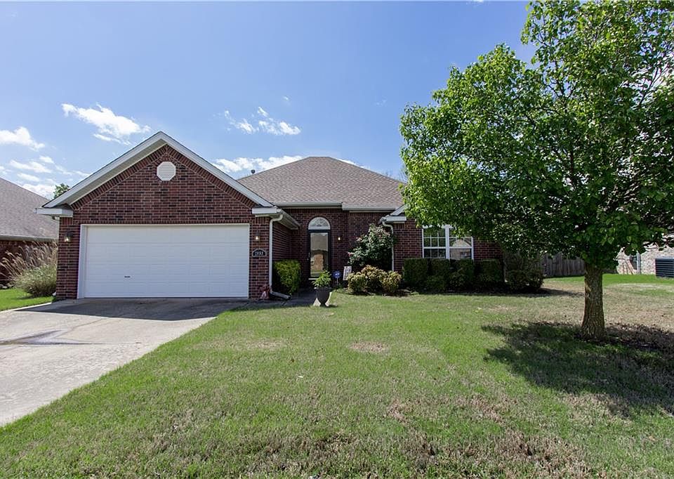 1st image of 2893 N Bluegrass Pl