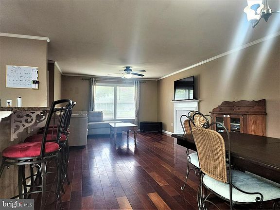 4th image of 9083 Sage Ct