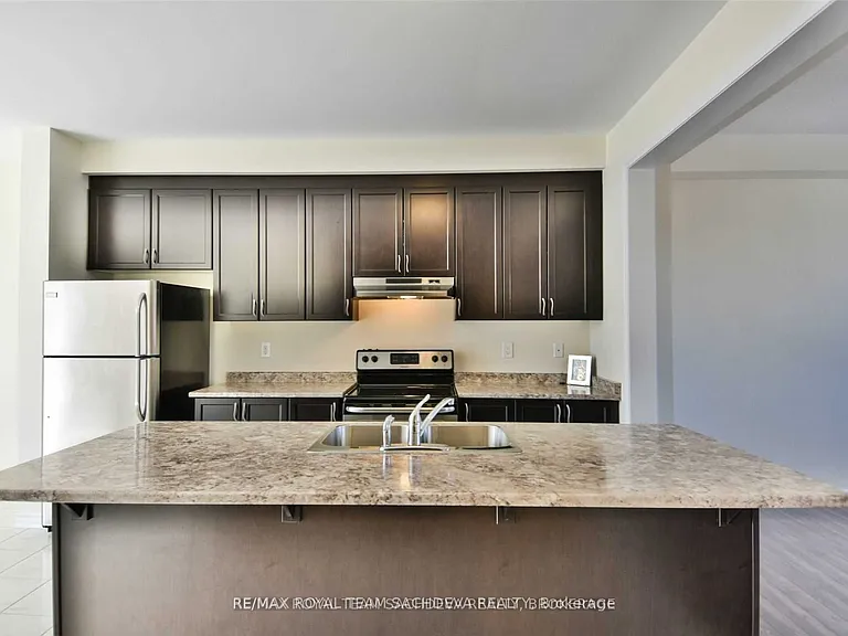 10 Heron Park Pl — Photo 10