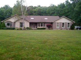 304 Timber Ridge Dr, Beckley, WV 25801