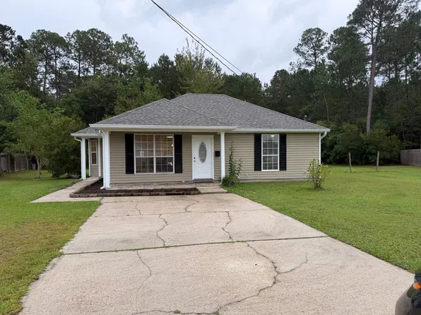 124 E Cherrywood Ln, Pearl River, LA 70452