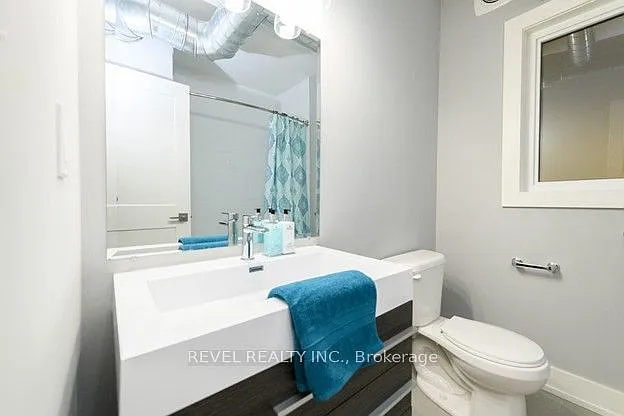 1000 King St E #1006 — Photo 10