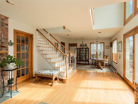 3rd image of 136 Adams St