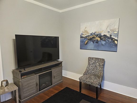 4th image of 1259 E Grand Blvd