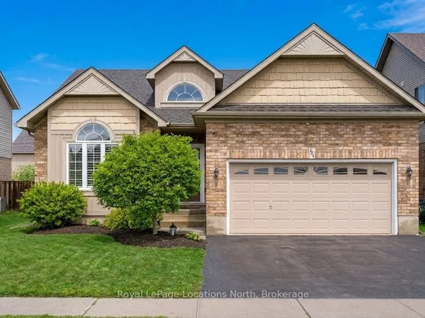 341 Holden St, Collingwood, ON L9Y 0E2