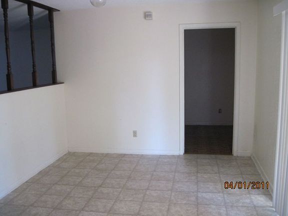 4th image of 210 Meggs Blvd