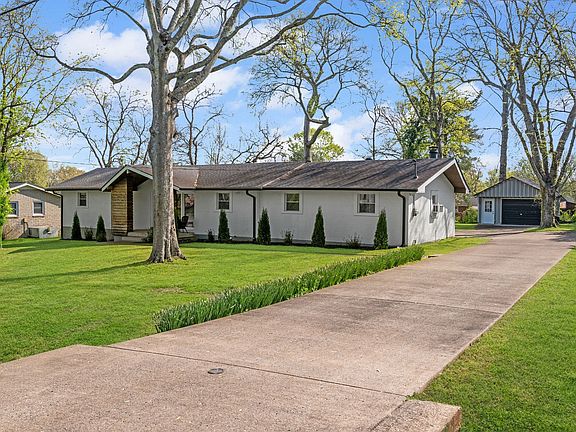 4th image of 170 Lakeside Park Dr