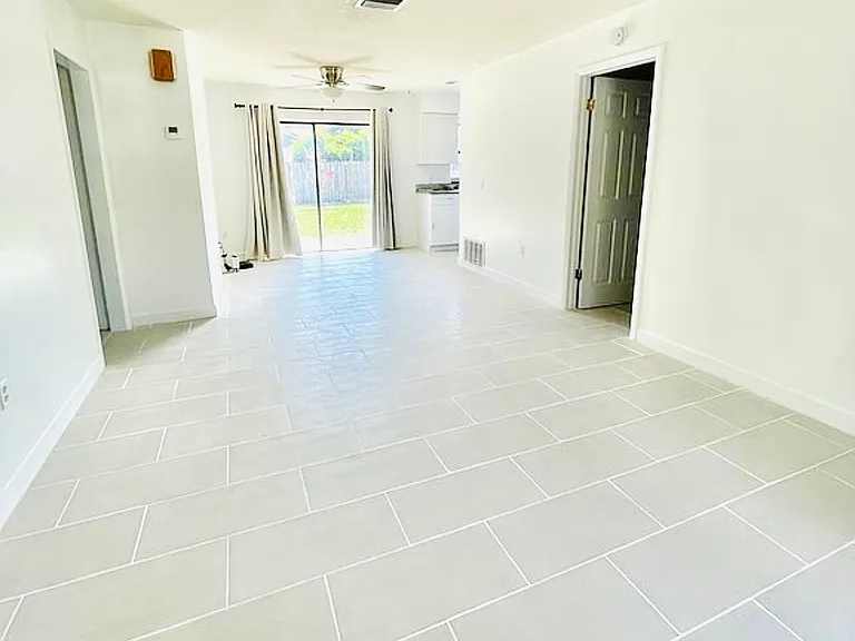 1405 Mara Ct — Photo 13