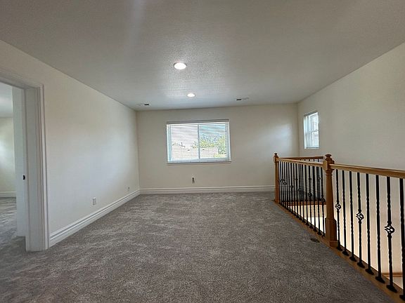 4th image of 9046 Shenandoah Ave