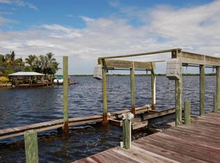 490 Riverside Ave, Merritt Island, FL 32953