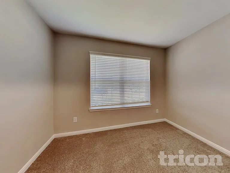 7715 Vacek Meadows Loop — Photo 12