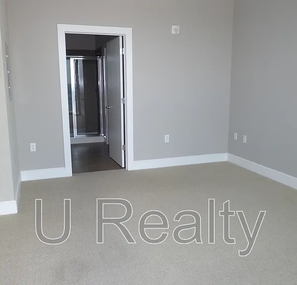 333 W Trade St #1705 — Photo 3