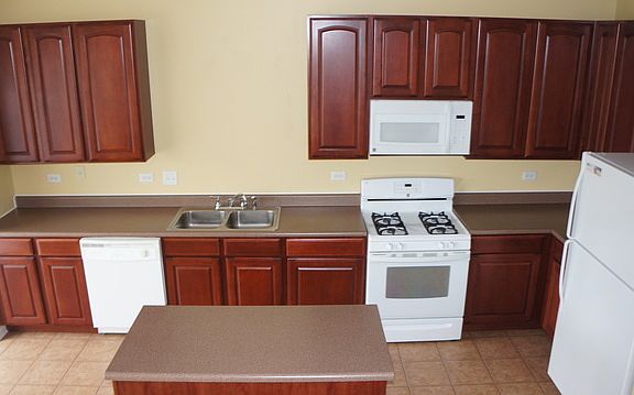 5th image of 121 Willey St #274-5