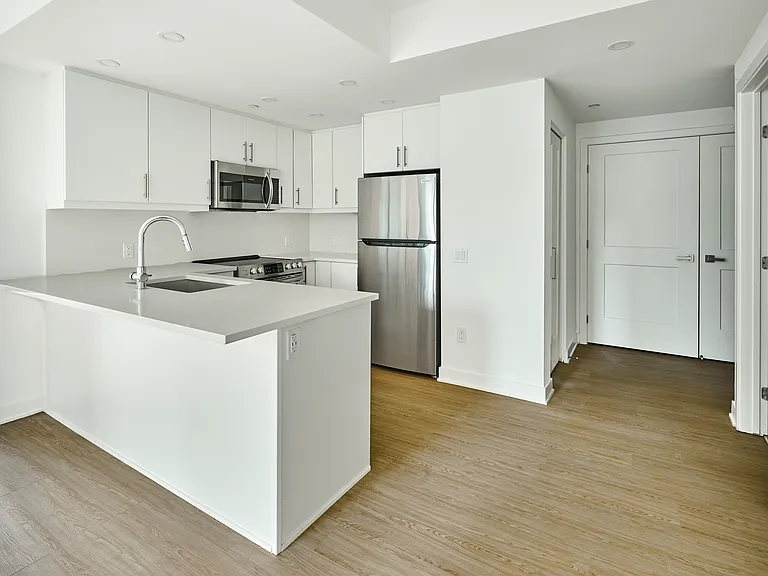 383 Albert St — Photo 41