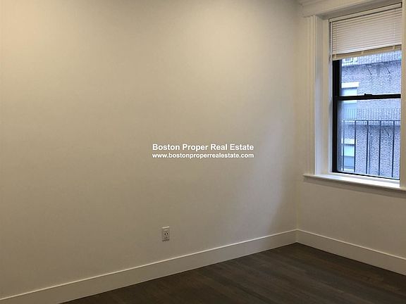 11 Queensberry St. #15 Boston - Fenway Unit Photo 5